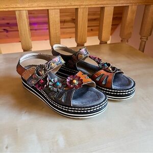 L'Artiste Women's Laga Platform Colorful Floral Boho Hippy Sandals Size 7.5/8